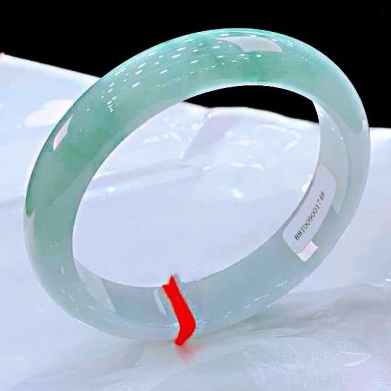 Lighting & Home Decor Studio - Myanmar , Natural Ice Jadeite for